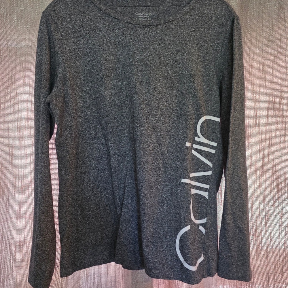 Calvin Klein Performance Women's XL Gray Long Sleeve Workout Top Logo Graphic